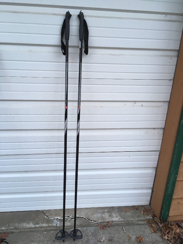 lot 34 image: Ski Poles - Skate  Cross Country