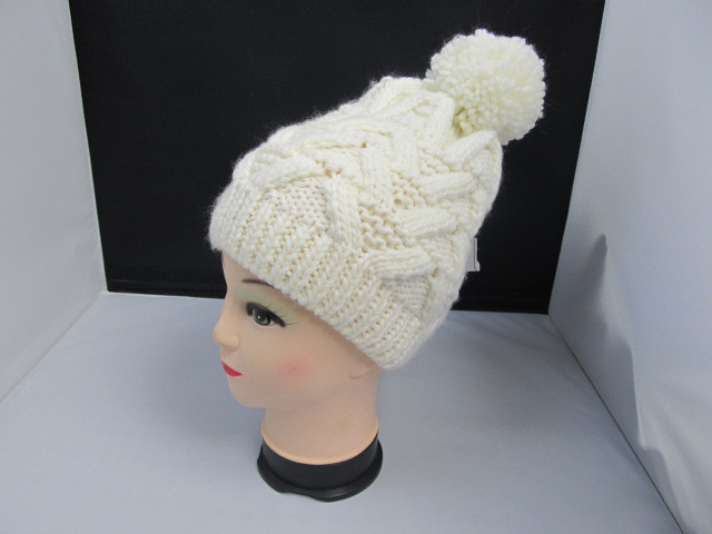lot 45 image: Knit Womens Winter Hat, White w Pom
