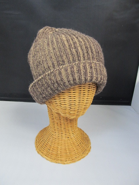 lot 66 image: Lot of 6 Winter Hats