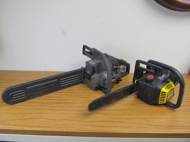 lot 15 image: Craftsman & McCulloch MAC 3200 Series Chainsaw