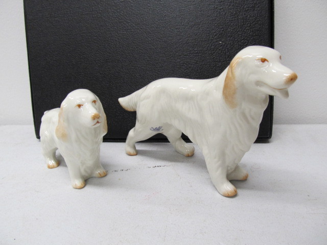 lot 125 image: Pair of Vintage Signed BELLEEK Spaniels