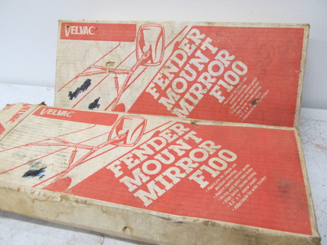 lot 143 image: Pair of NOS Vintage F100 Truck Mirrors