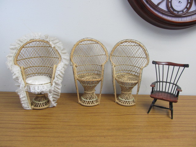 lot 181 image: 4 Vintage Large Size Doll Chairs