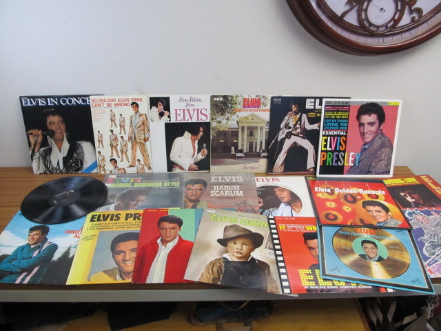 lot 183 image: Collection of Vintage Vinyl ELVIS Records