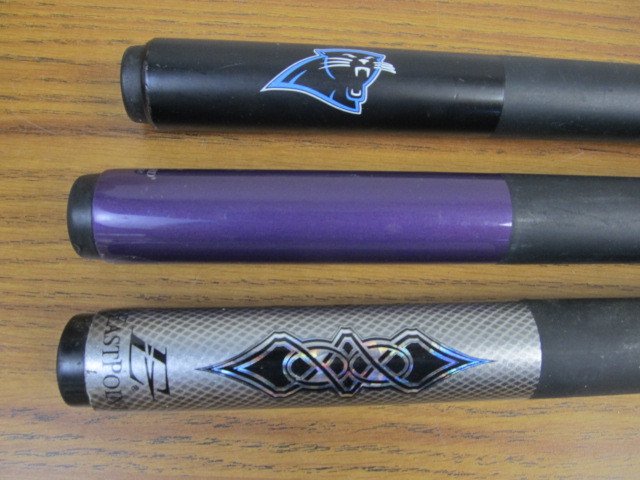 lot 186 image: 3 Pool Cues