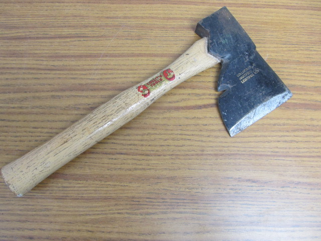 lot 194 image: Vintage COLLINS & CO Hartford Legitimus Hatchet