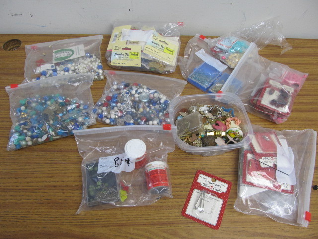 lot 204 image: Large Lot of Jewelry MakingCrafting Supplies