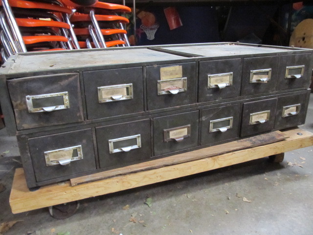 lot 242 image: Vintage Industrial Green Steel FileTool Cabinet