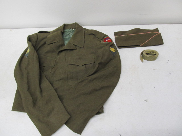 lot 264 image: Vintage Korean War Military Jacket wHat & Belt