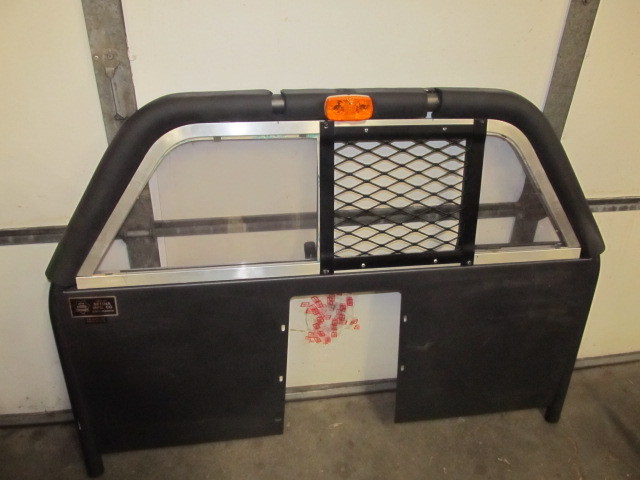 lot 286 image: Setina Mfg Co BODY GUARD Heavy Duty CarTruck Partition