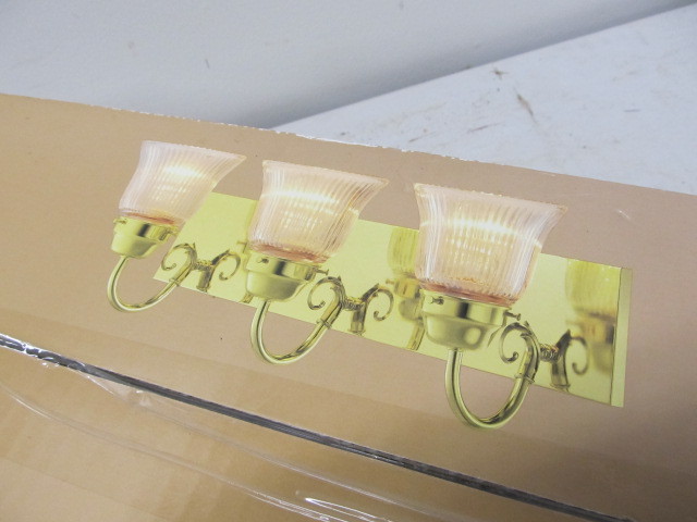 lot 213 image: NIB Bathroom Vanity Light Fixture