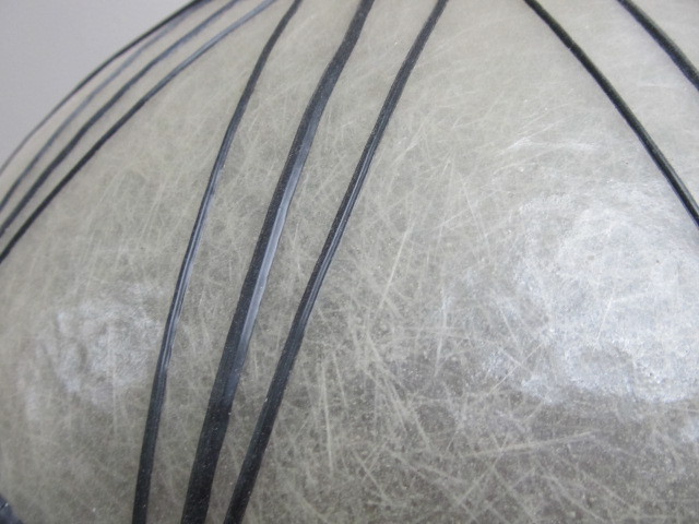 lot 219 image: Mid Century Fiberglass Hanging Pendant Lamp