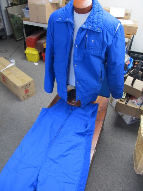lot 120 image: Roffe Snow COAT & SNOW PANTS MATCHING SET