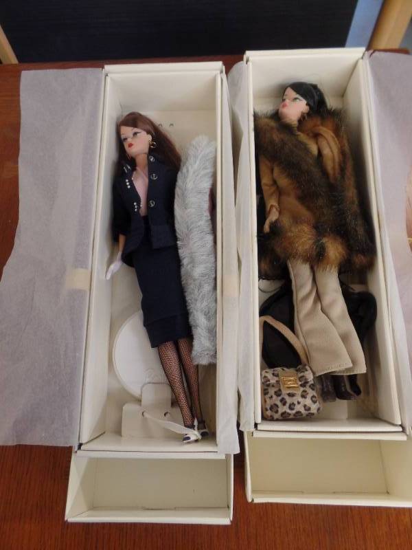 lot 404 image: BARBIE FASHION MODEL COLLECTION