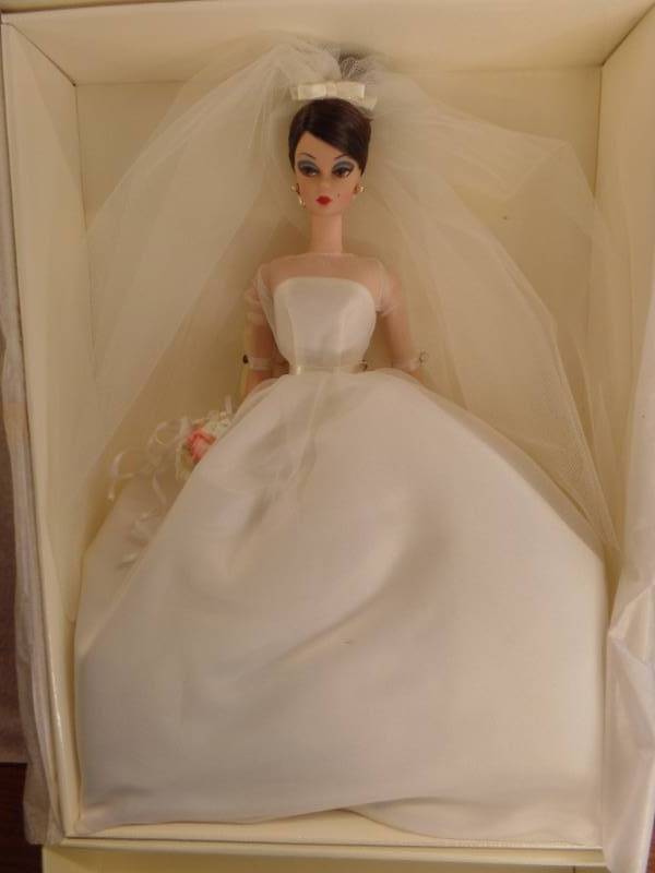 lot 411 image: BARBIE LIMITED EDITION FASHION MODEL COLLECTION