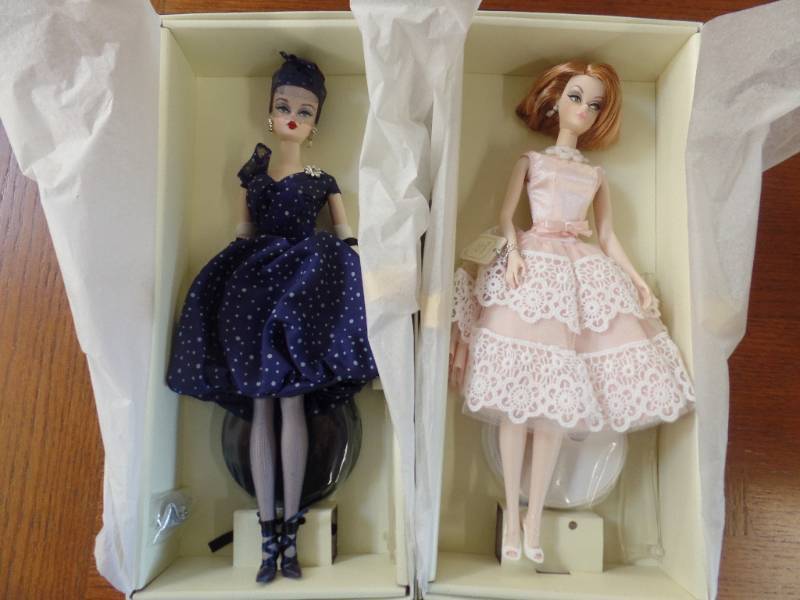 lot 414 image: BARBIE FASHION MODEL COLLECTION