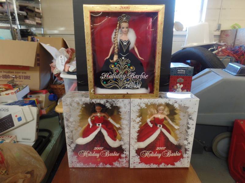 lot 438 image: HOLIDAY AND BOB MACKIE HOLIDAY BARBIES