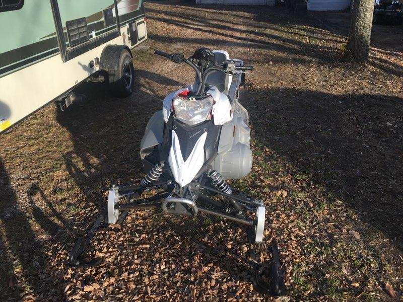 2007 Yamaha Snowmobile