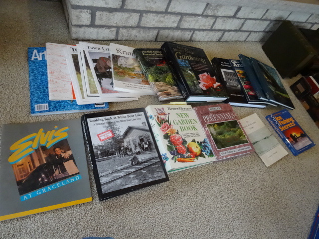 lot 16 image: Misc Books