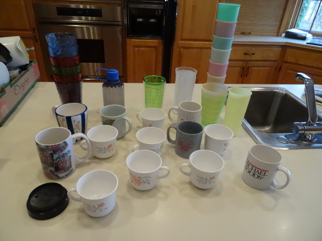 lot 41 image: Misc Coffee & Cups