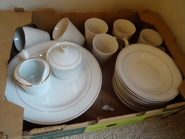 lot 75 image: China Place Setting, 6 Bowls, 5 Plates,