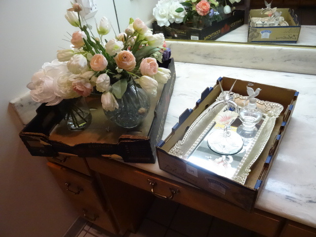 lot 109 image: Misc Acrylic Vases WArtificial Flowers
