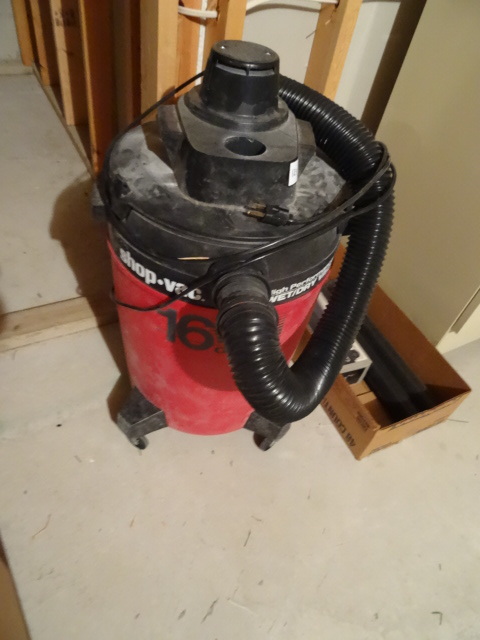 lot 123 image: High Performance 16 Gallon Wet Dry Vac.