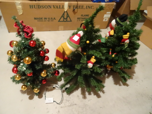 lot 136 image: 3 Table Top Artificial Christmas Trees Decorated