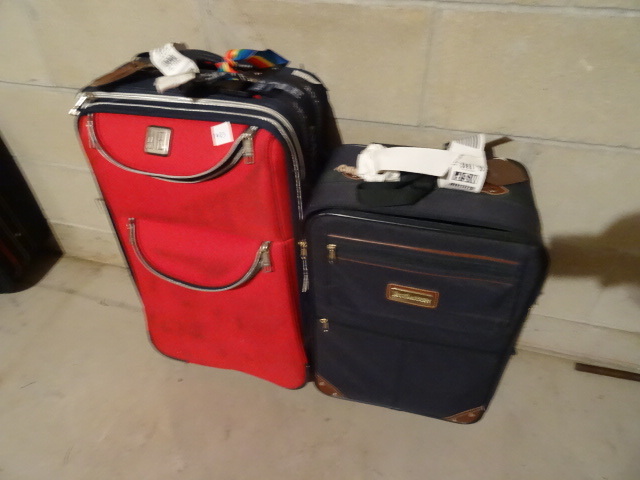 lot 143 image: 2 Suitcases