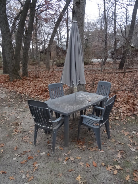 lot 155 image: Outdoor Patio Set, Table & 4 Chairs