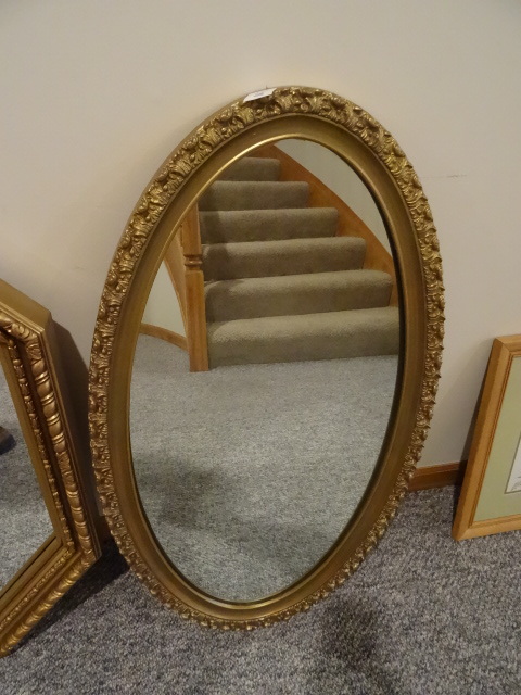 lot 167 image: Oval Wall Mirror 19 X 36
