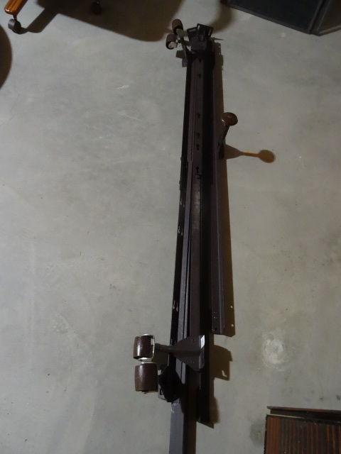 lot 187 image: Adjustable Metal Bed Frame
