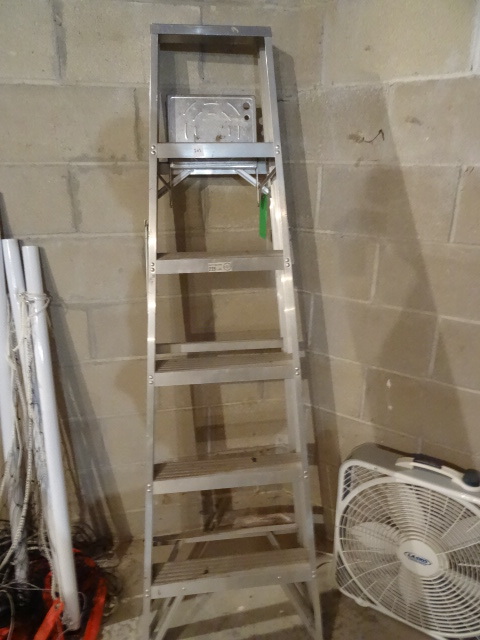 lot 203 image: 6 Foot Aluminum Step Ladder