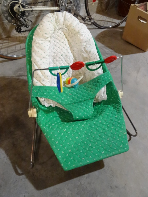 lot 221 image: Doll Bounce Chair