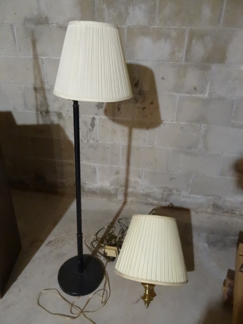 lot 227 image: 1 Floor Lamp & 1 hanging Lamp