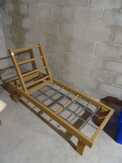 lot 228 image: Vintage Wood Patio Lounger