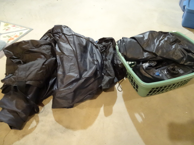 lot 239 image: Blow Up Air Mattresses