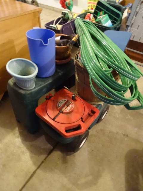 lot 287 image: Misc Gardening Equipment