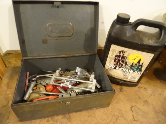 lot 307 image: Chain Saw & Sharpening Kit,