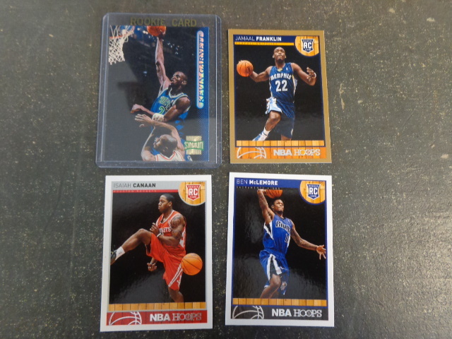 lot 3 image: 25 NBA Star Rookie cards