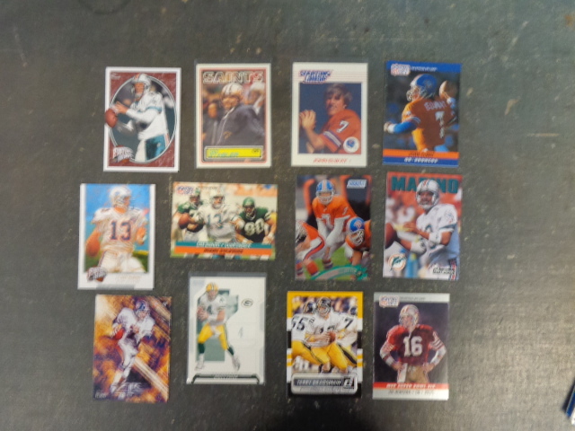 lot 12 image: 40 NFL Star QB Cards