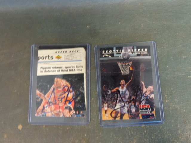 lot 16 image: Scottie Pippen Basketball cards, 1 Autographed