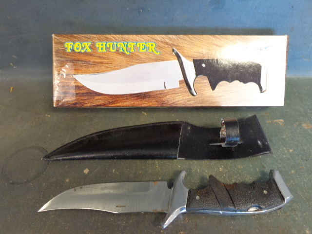 lot 24 image: Fox Hunter Old Bud-K Knife