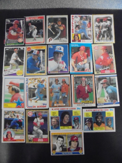 lot 34 image: Pete Rose Cards
