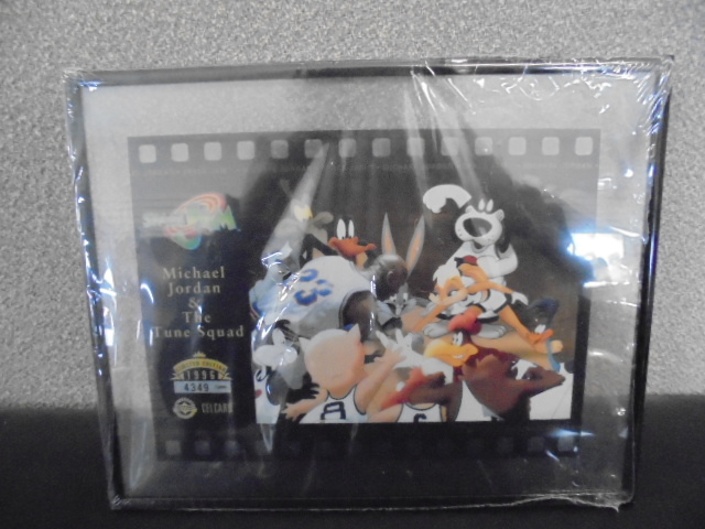 lot 39 image: Space Jam Celcard