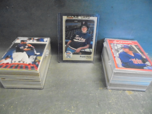 lot 55 image: Frank Viola Rookie Card with Twins Baseball Cards