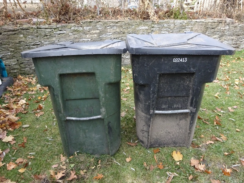 90 Gallon Trash Bins