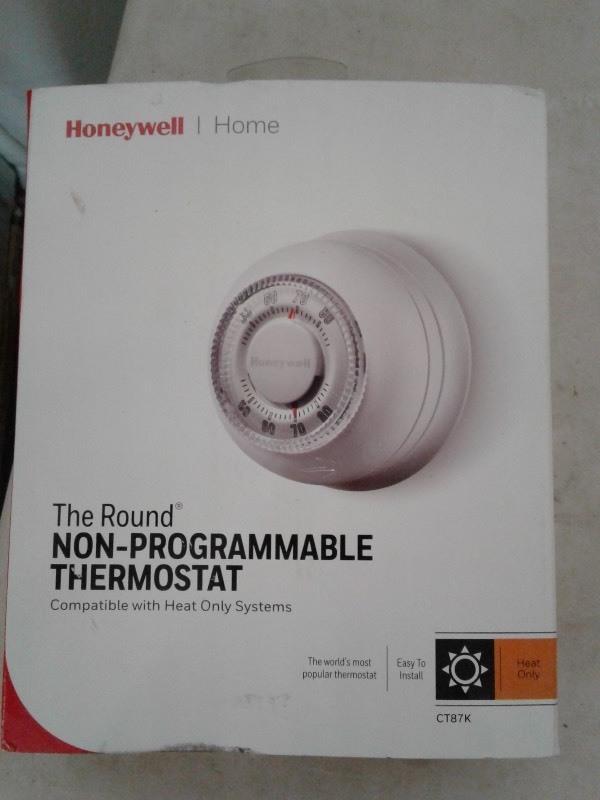 2x Honeywell Thermostats