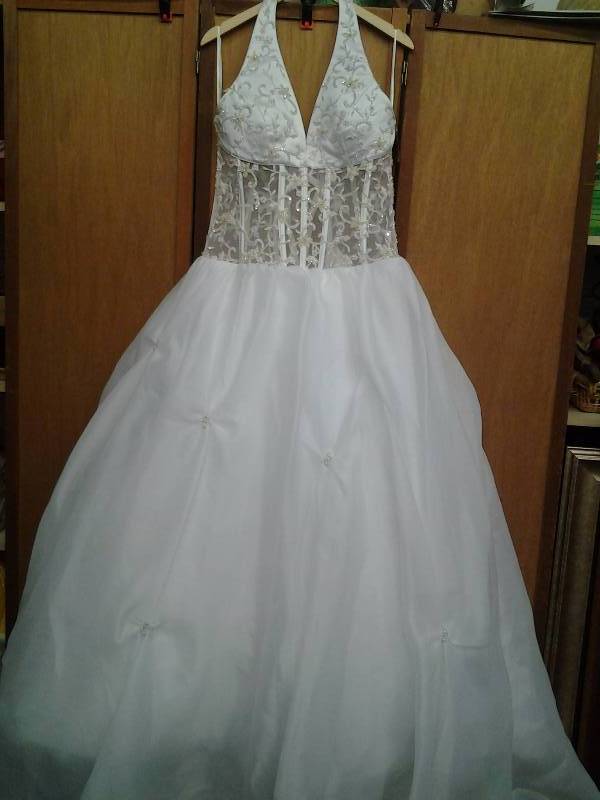 lot 15 image: Dinehs Collection Size 14 White Beaded Sheer Midriff