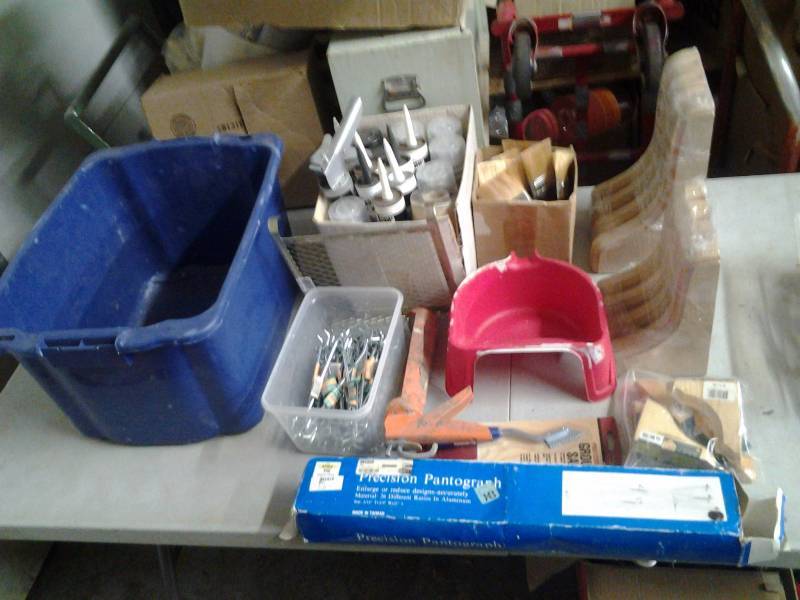Paint Brushes, Paint Trays, Caulk, Caulking Guns Shelf Brackets & More